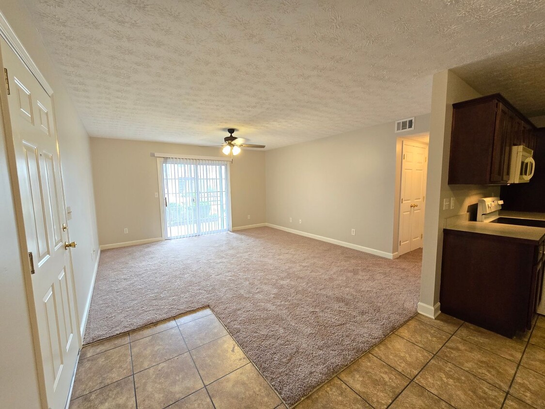 Foto principal - Available IMMEDIATELY!! Updated, 2 Bedroom...