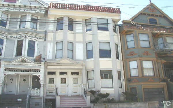 Building Photo - 569 Waller St