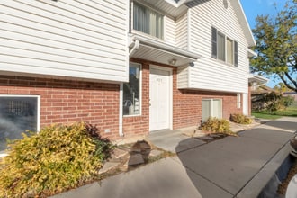 Building Photo - 470 W 1600 S