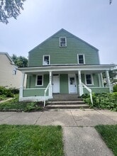 Building Photo - 551-553 Ross Ave