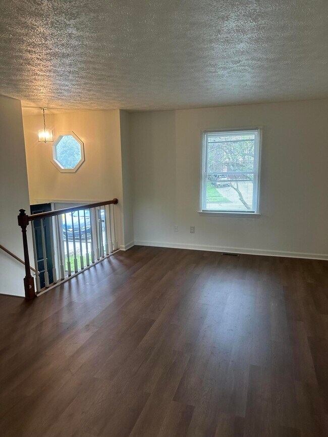 Building Photo - 2156 Deauville Dr
