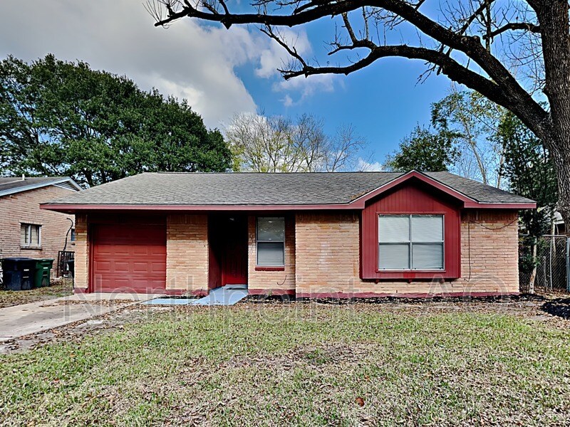 Primary Photo - 6431 Sandy Oaks Dr