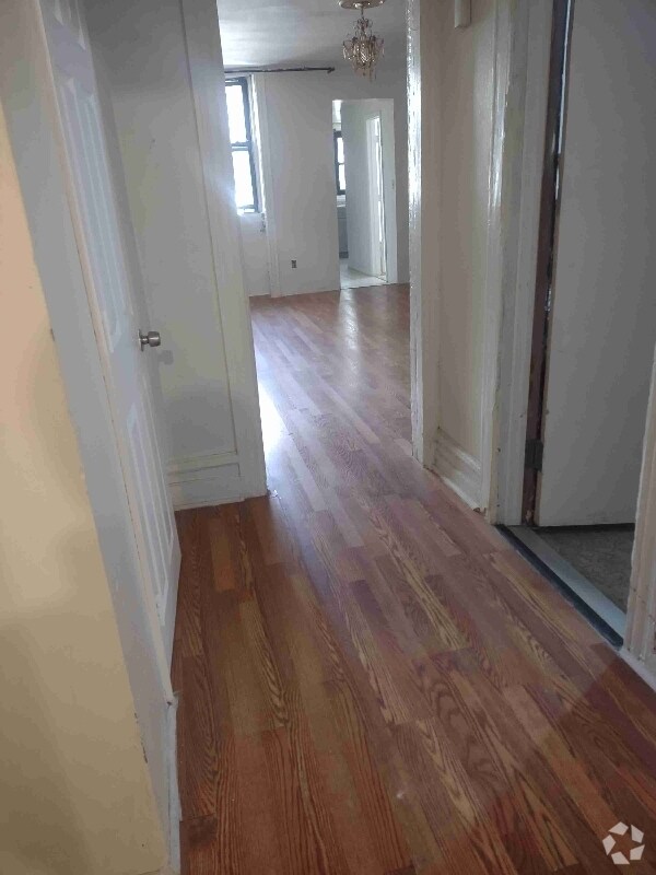 Building Photo - W. W 148th St