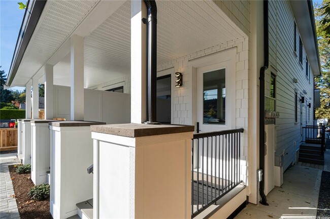 Building Photo - 149 First Ave W