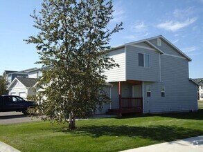 Building Photo - 2460 Wheeler Dr