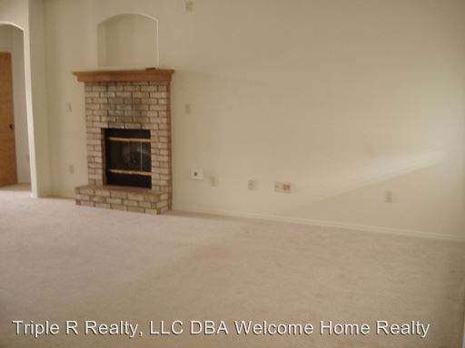 Building Photo - 3549 Rosewood Ave