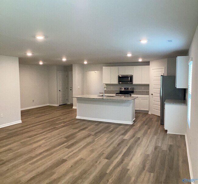 Foto del edificio - 414 Jackson Pt Cir