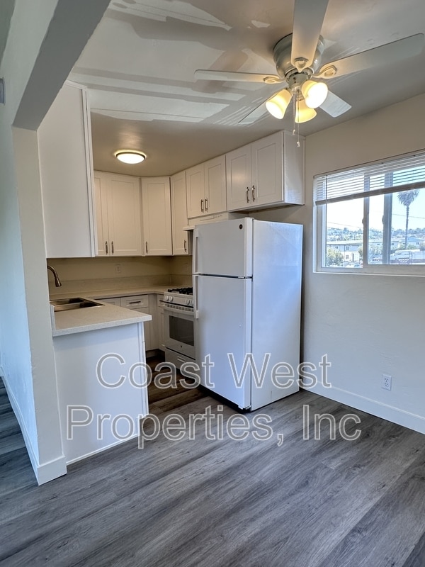 Building Photo - 816 S Orange Ave