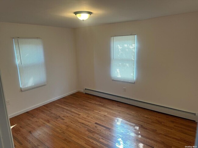 Foto del edificio - 225 Doherty Ave