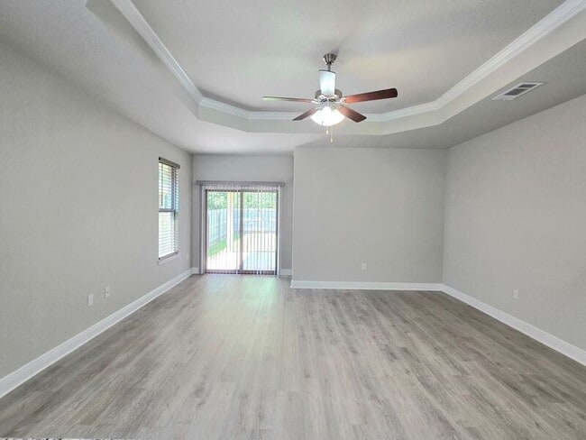 Building Photo - 3858 Ranch Rd