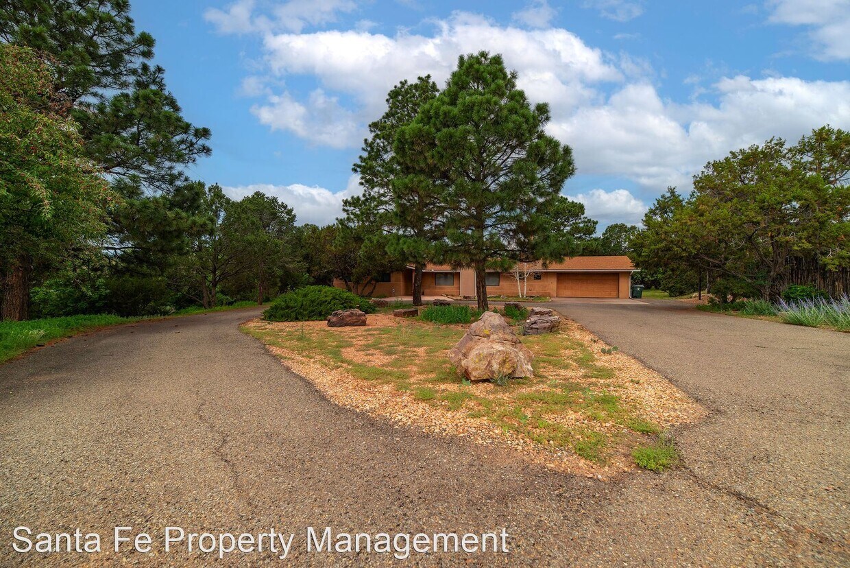 Primary Photo - 3 br, 3.5 bath House - 1366 Don Gaspar