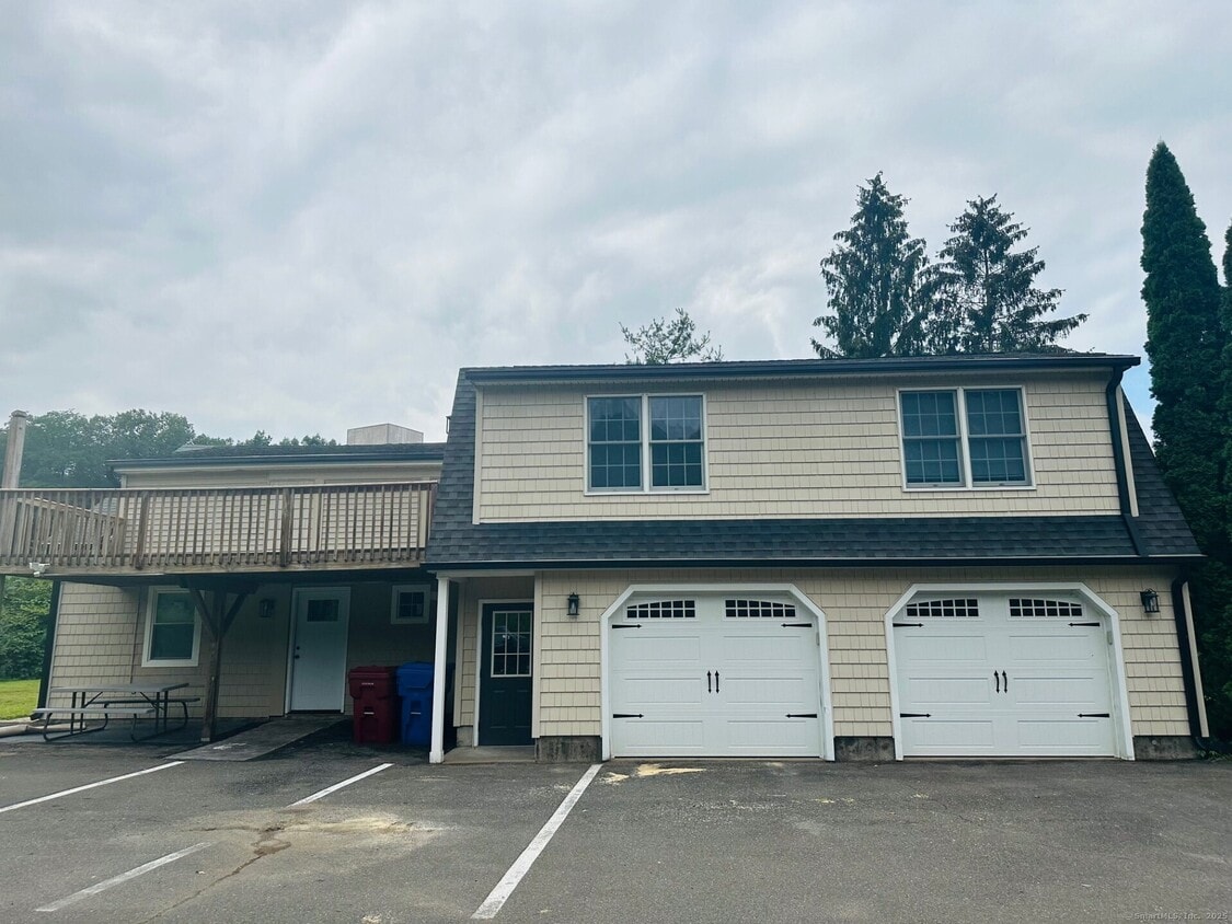 Foto principal - 1349 Farmington Ave