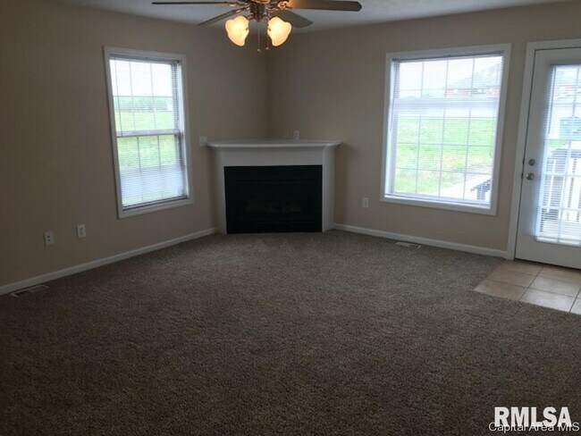 Building Photo - 606 Williamson Ave