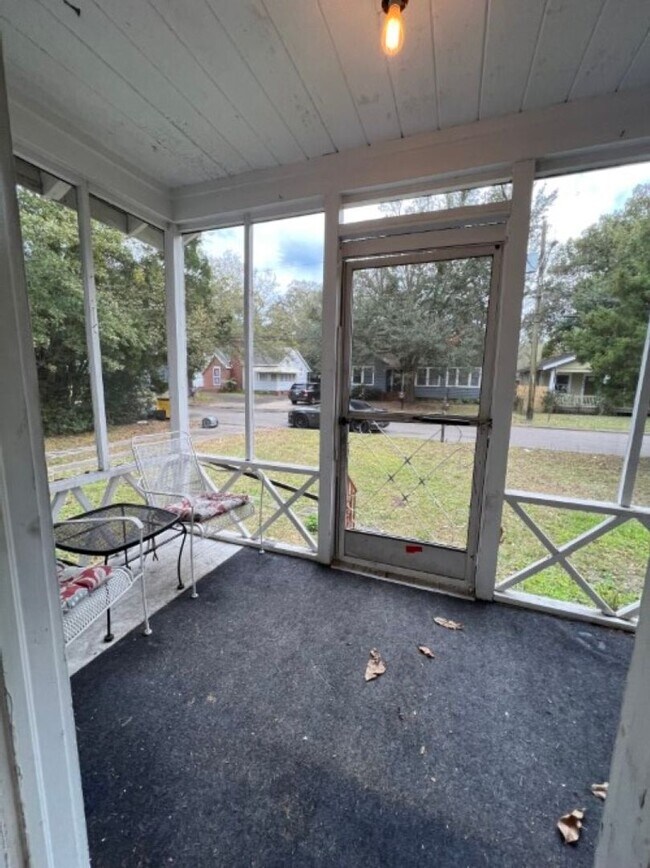 Foto del edificio - Home For Rent