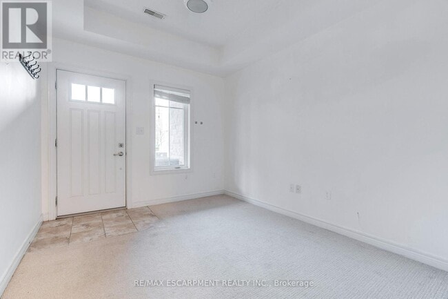 Building Photo - 362 Plains Rd E