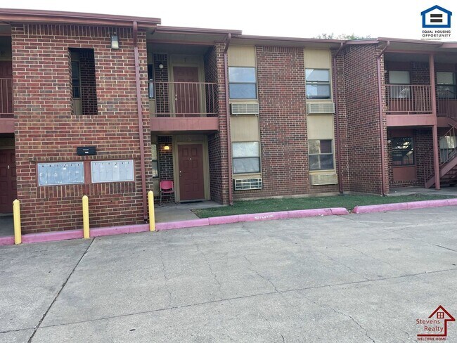 Foto del edificio - 1912 SW D Ave