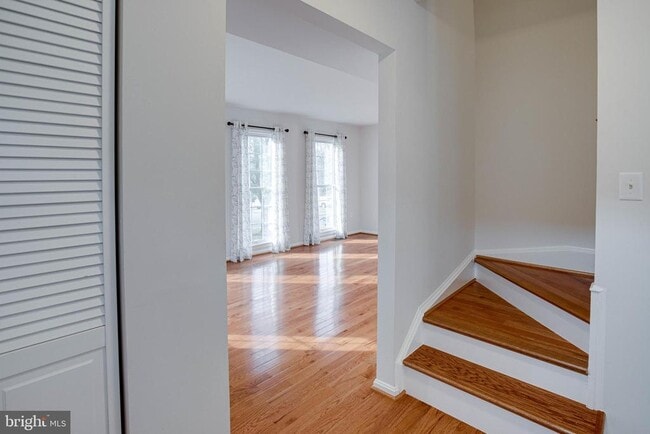 Building Photo - 9620 Masterworks Dr