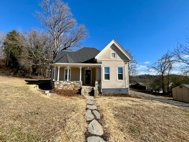 Building Photo - 46 N Thomason St