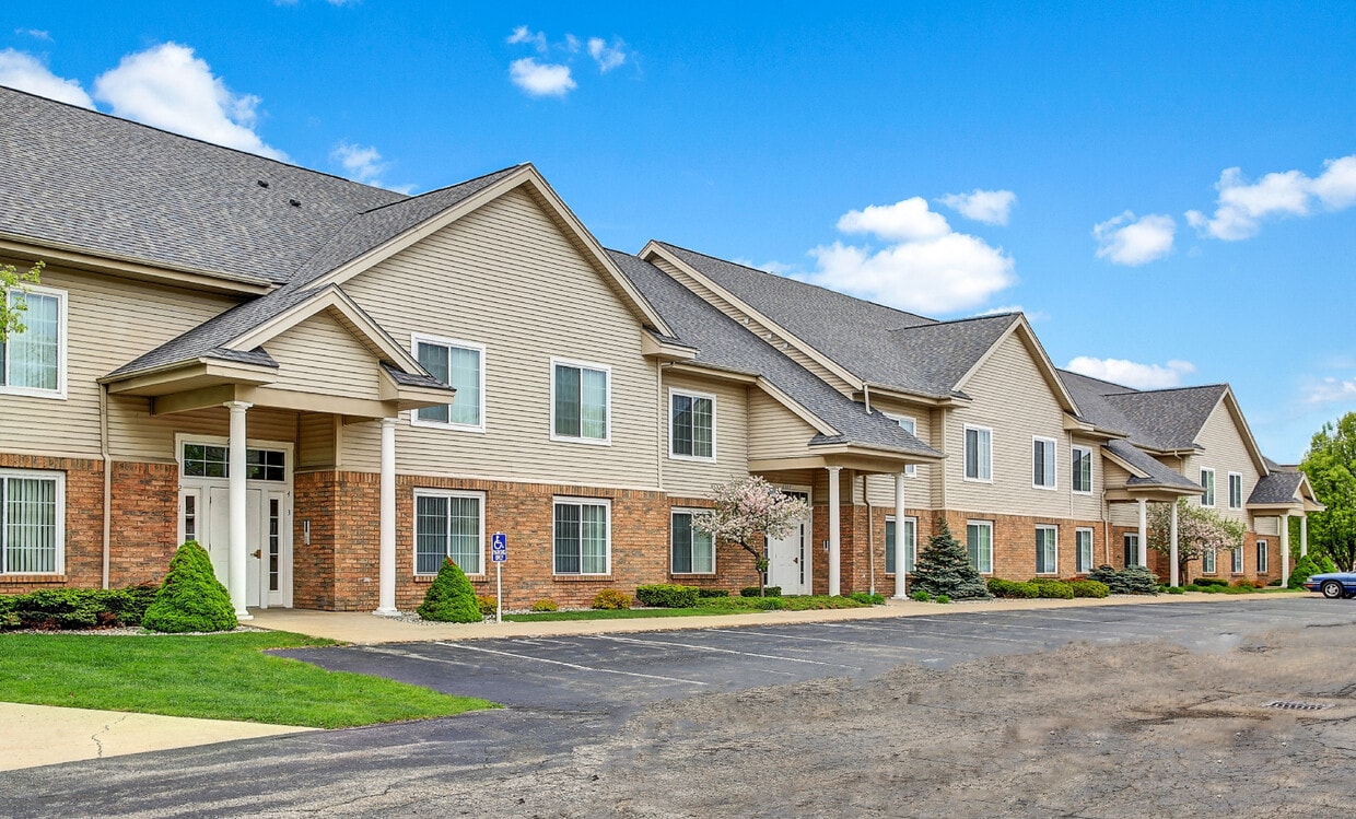 Eagle's Nest Apartments Grandville, MI