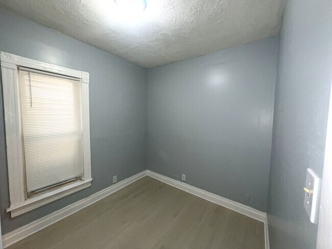 Foto del edificio - 9147 S Woodlawn Ave