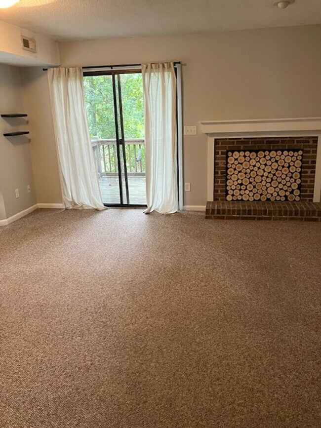 Foto del edificio - 121 Wrightsville West