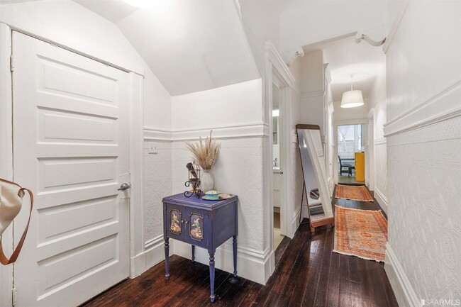 Building Photo - 1054 Divisadero St
