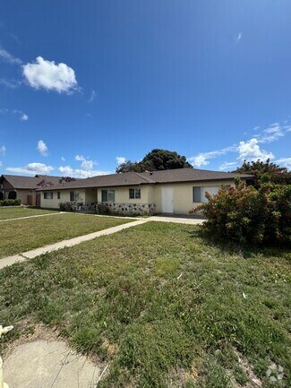 Building Photo - 5805 Alta Vista Ave