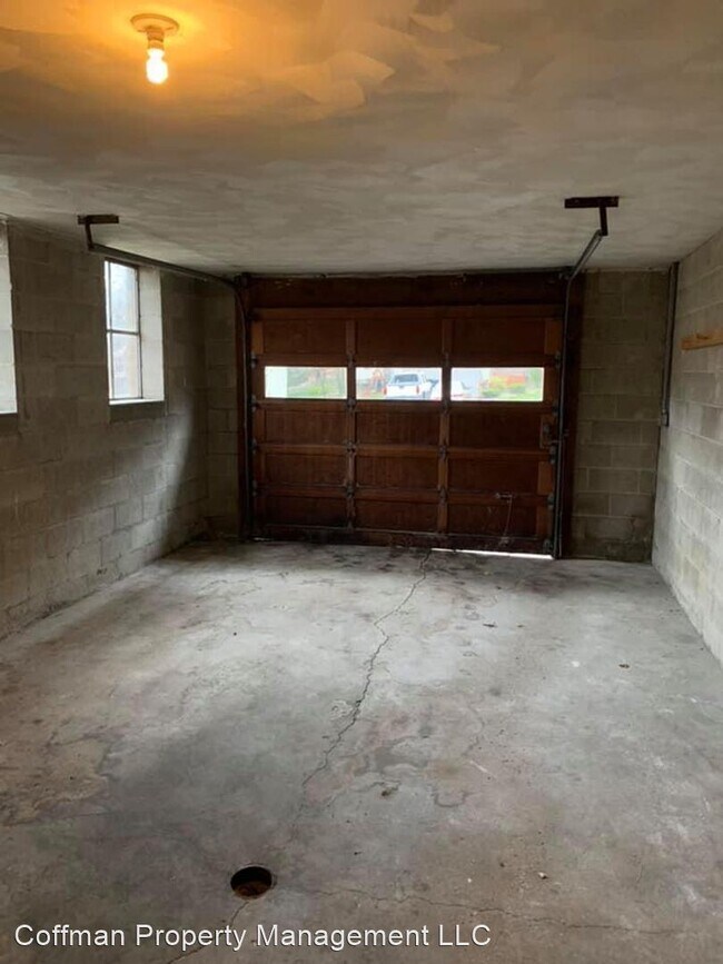 Foto del edificio - 4 br, 2 bath House - 1321 Sylvan Avenue So...