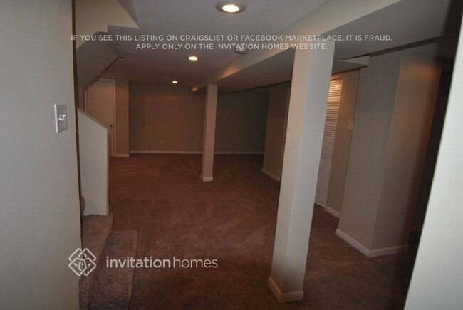 Building Photo - 6209 S Meade Ave