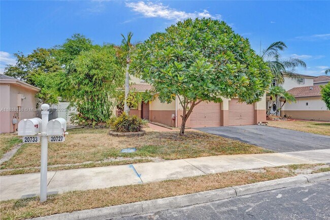 Foto del edificio - 20727 NW 1st St