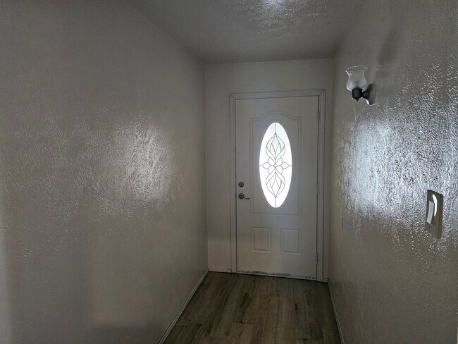 Foto del edificio - 524 Oldbridge Dr