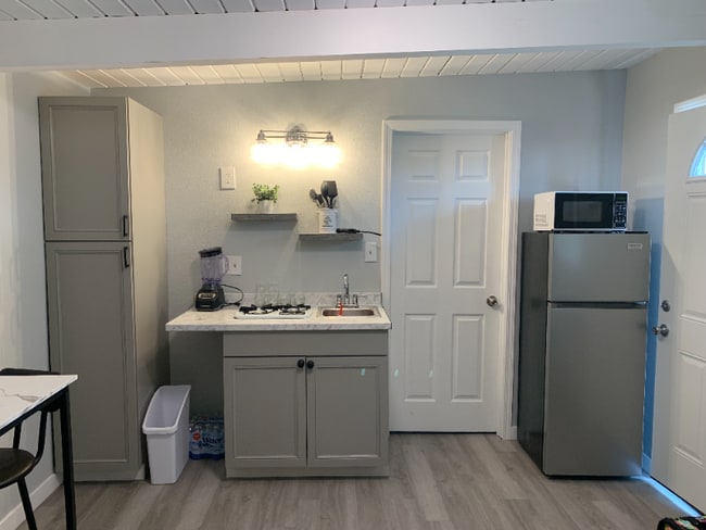 Foto del edificio - 1002 Mt Vernon Dr