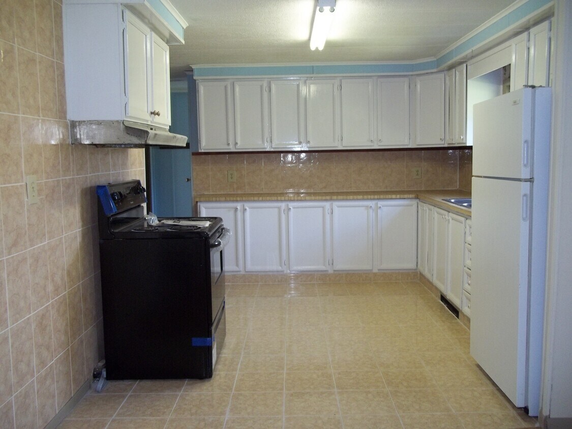 Building Photo - 74 N Nassau Ln