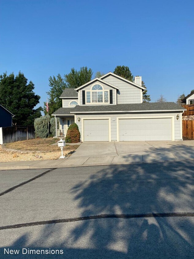 Primary Photo - 4 br, 2.5 bath House - 1543 Satelite Drive