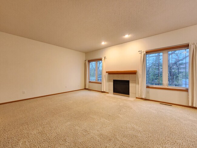 Foto del edificio - 13667 Couchtown Ave