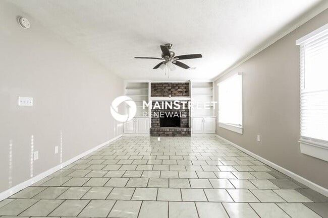 Building Photo - 3 Bedroom Pet-Friendly Home in Snellville,...
