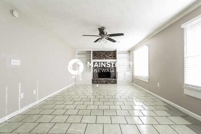 Foto del edificio - 3 Bedroom Pet-Friendly Home in Snellville,...