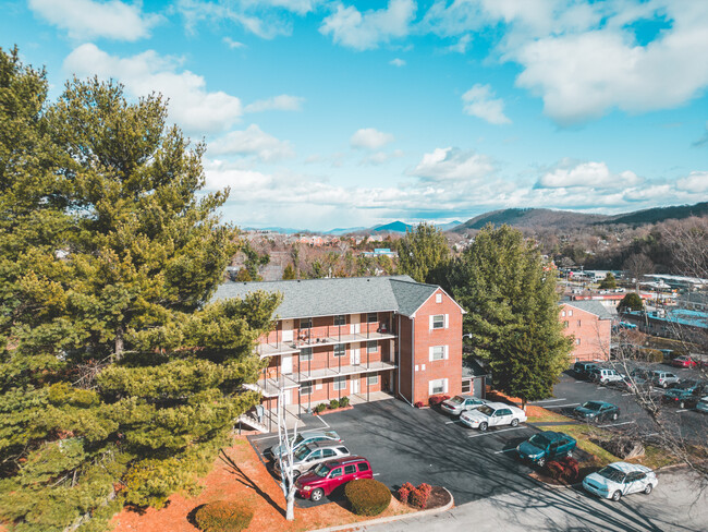 Building Photo - Stone Ridge Apartments