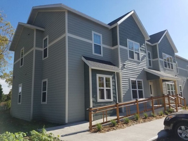 Building Photo - 130 S Prince St