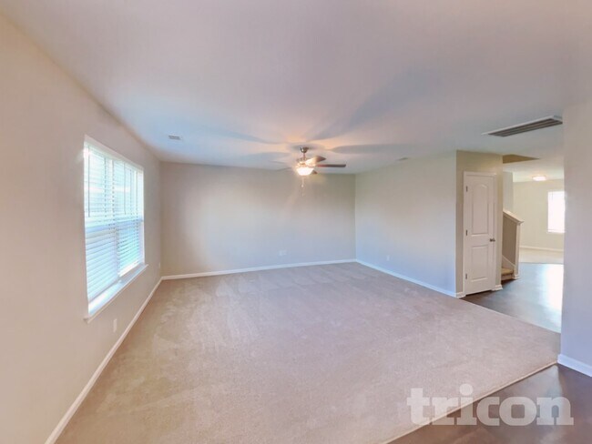 Foto del edificio - 3719 Burdette Wy.