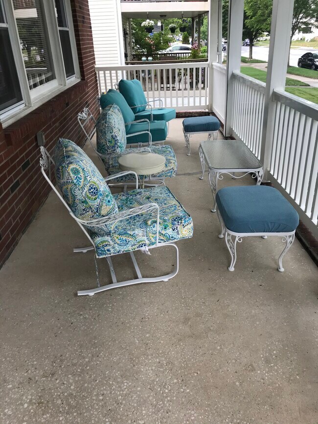 Foto del edificio - 213 Brinley Ave