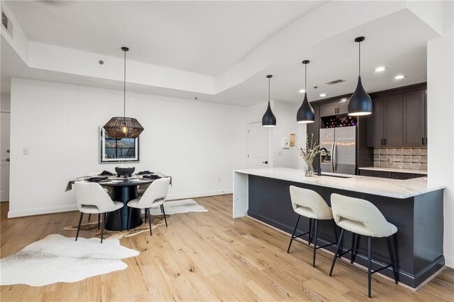 Foto del edificio - 270 17th St NW