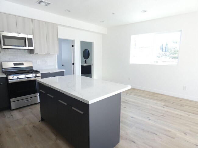 Foto del edificio - 5522 Barton Ave