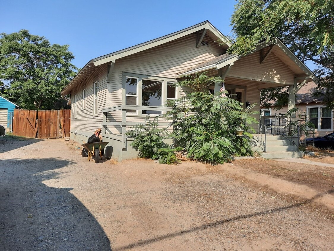 1004 Methow St, Wenatchee, WA 98801 House Rental in Wenatchee, WA