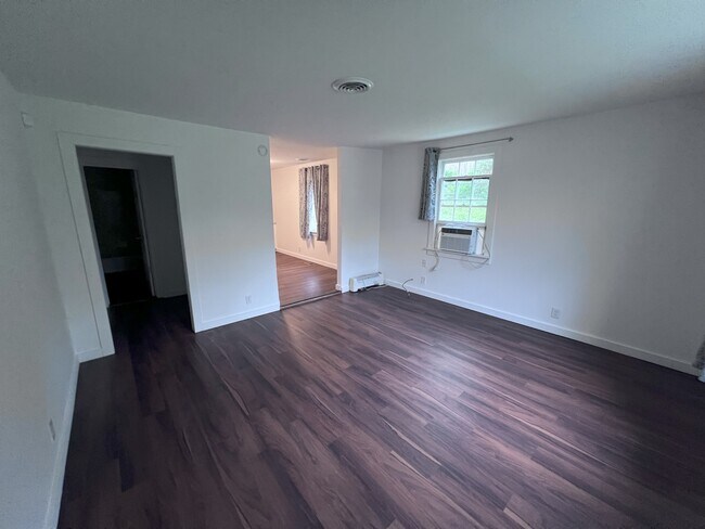 Foto del edificio - 2315 Dalebrook Ct