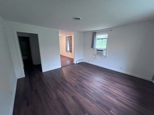 Building Photo - 2315 Dalebrook Ct