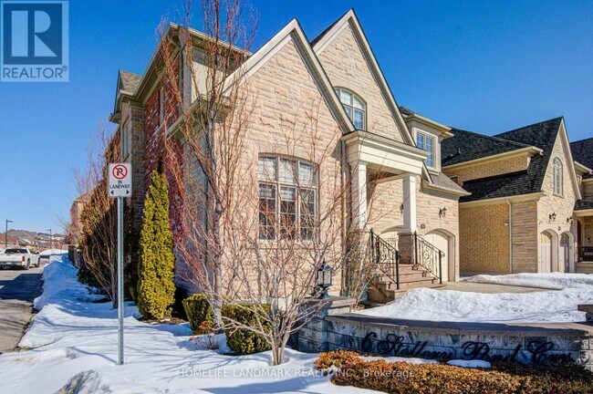 Building Photo - 6 Stollery Pond Cres