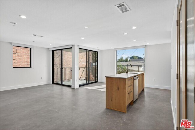 Foto del edificio - 2412 Eads St