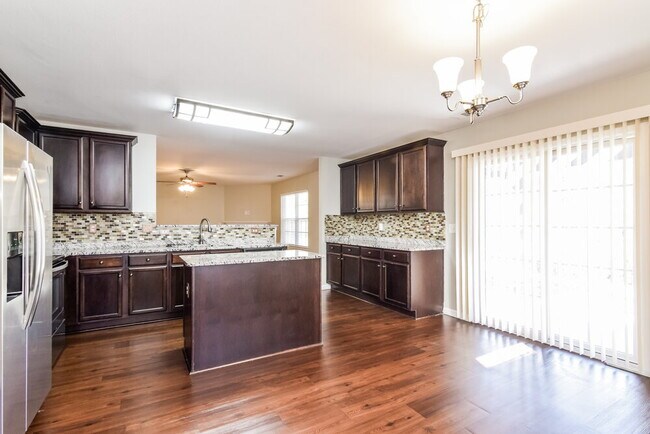 Building Photo - 12923 Settlers Trail Ct