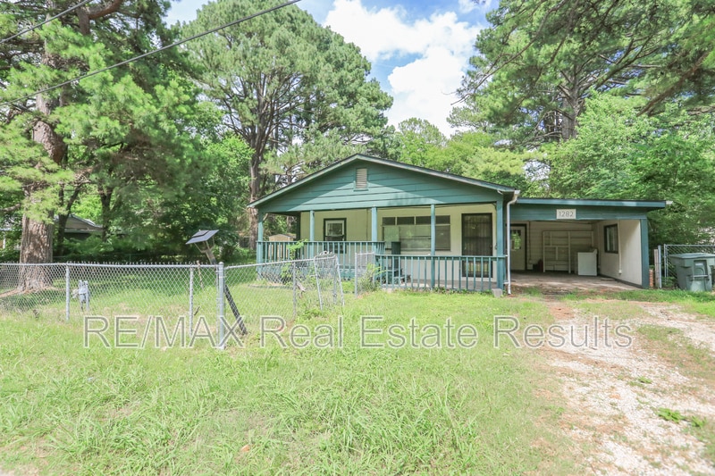 Photo - 1282 SE Farmers Dr